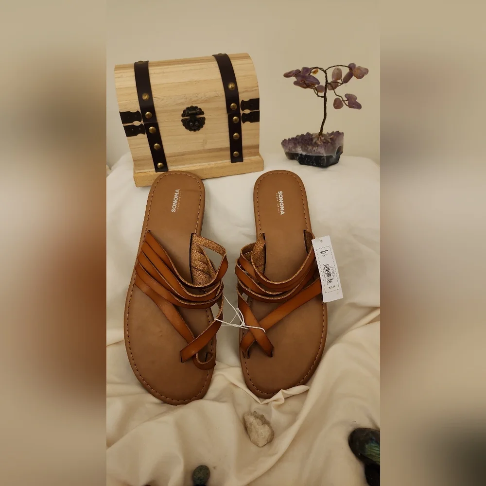SANDAL - Picture 2 of 4